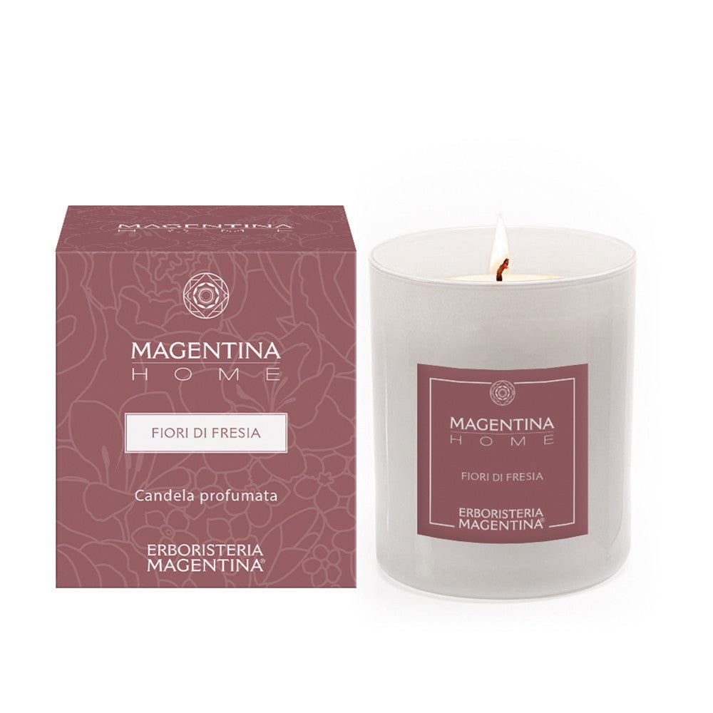 Candela profumata fiori di fresia Magentina Home - Naturopatica shop & therapy