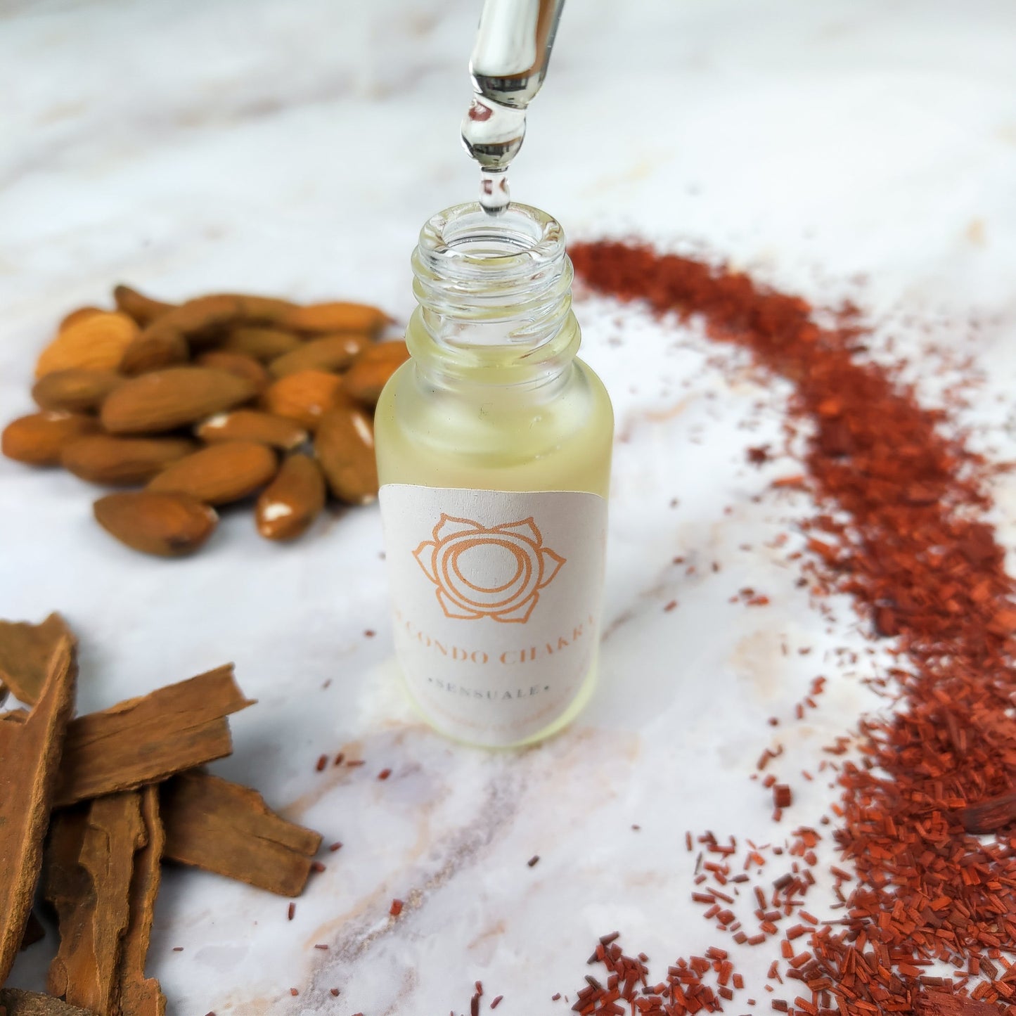 Olio per Massaggi Secondo Chakra - Cannella, Sandalo, Ylang Ylang