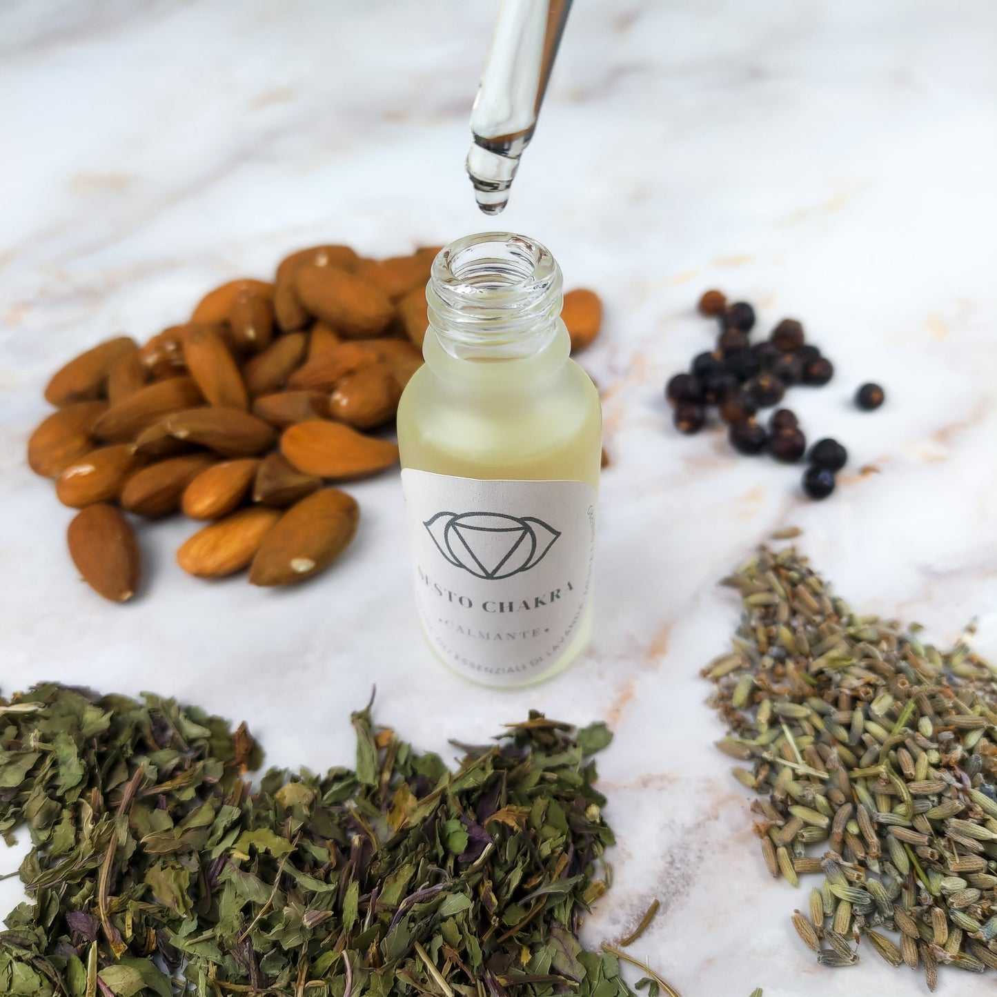 Olio per Massaggi Sesto Chakra - Lavanda, Menta, Ginepro
